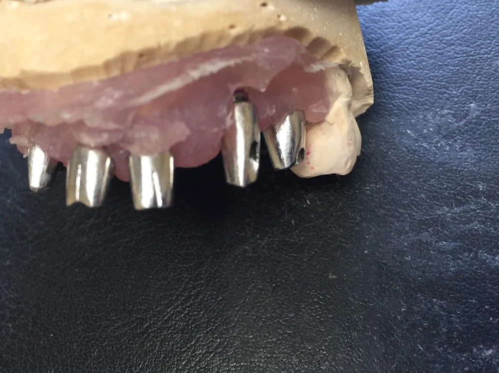 Cosmetic Dental Lab Picture 5