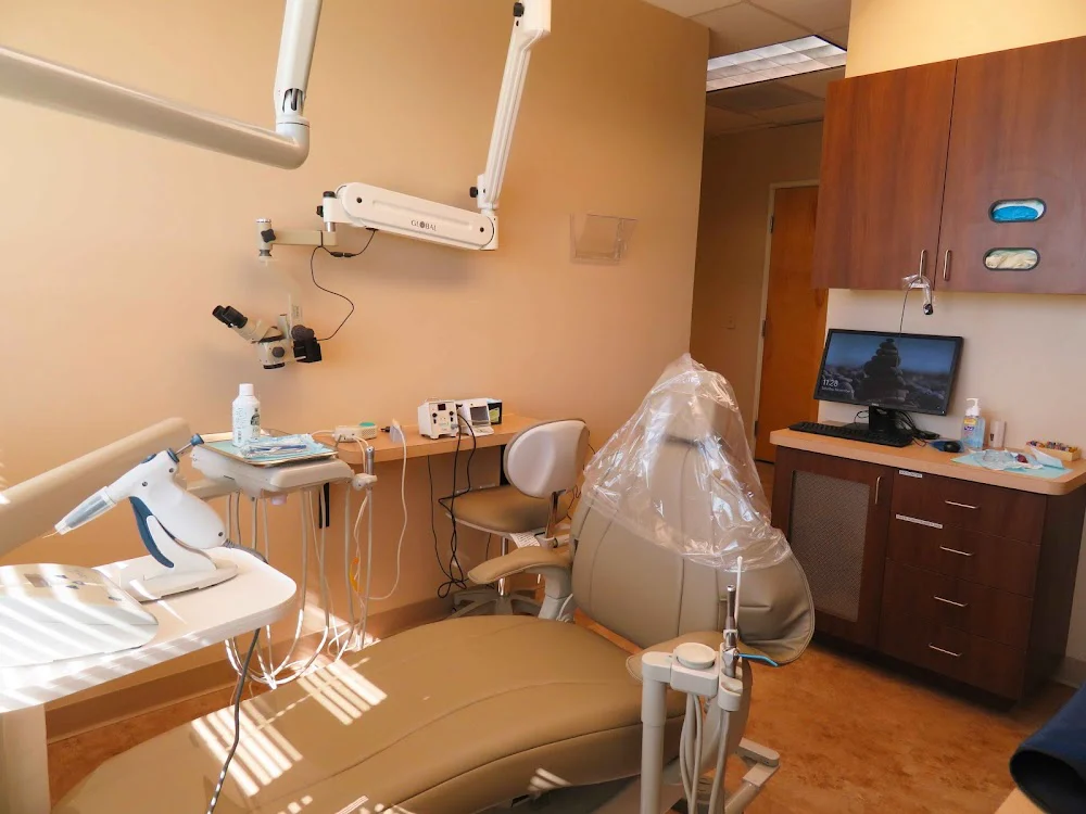 West Valley Endodontics and Oral Surgery Picture 1
