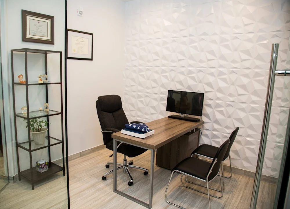 Ideal Smile Dental - Bensalem Picture 7