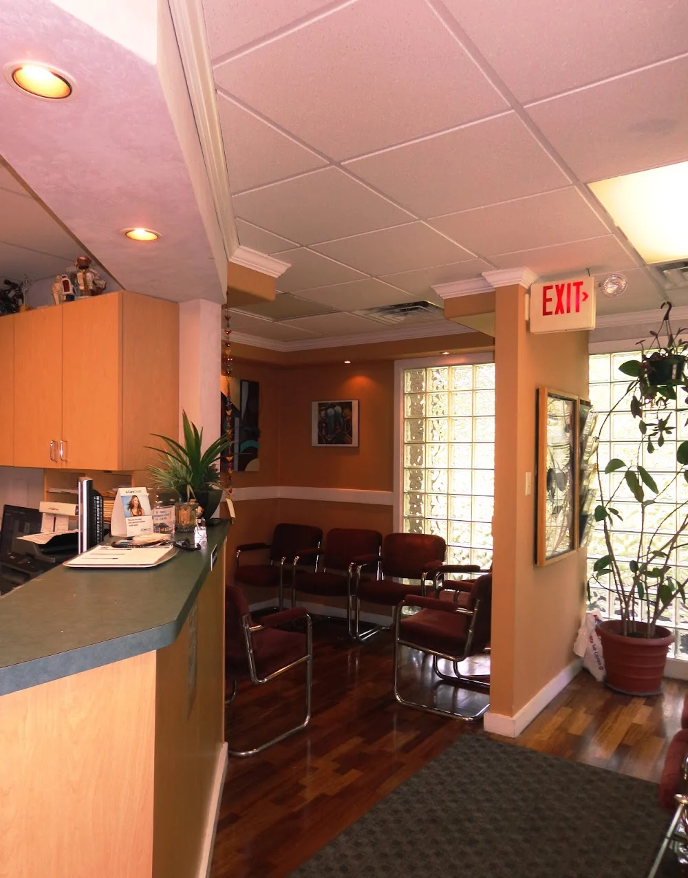 Bensalem Family Dentistry: Eisenbrock Michael L DDS Picture 3