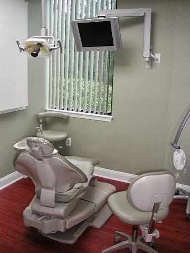 The Dentists of Newtown Picture 1