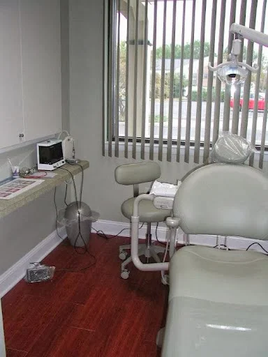 The Dentists of Newtown Picture 8