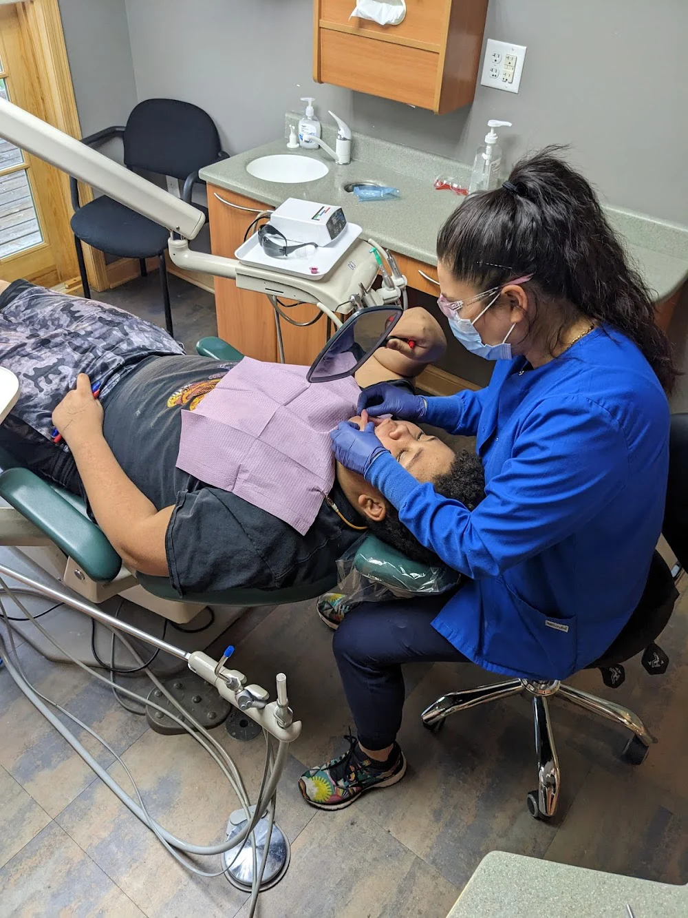 Smiles Plus Dental Care Picture 4