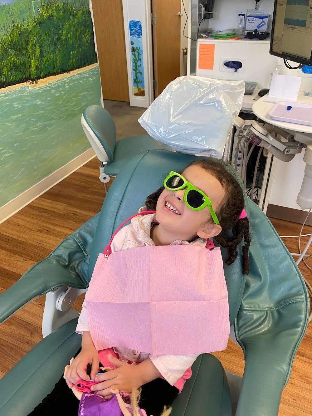 Dental Center Pediatrics Picture 9