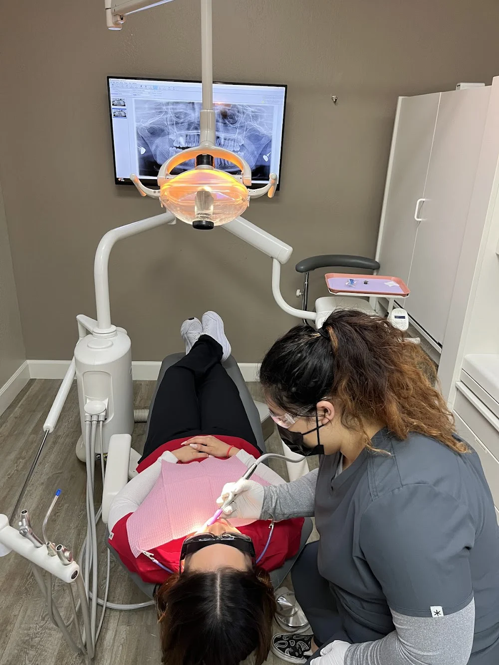 Desertview Dental Care Picture 3