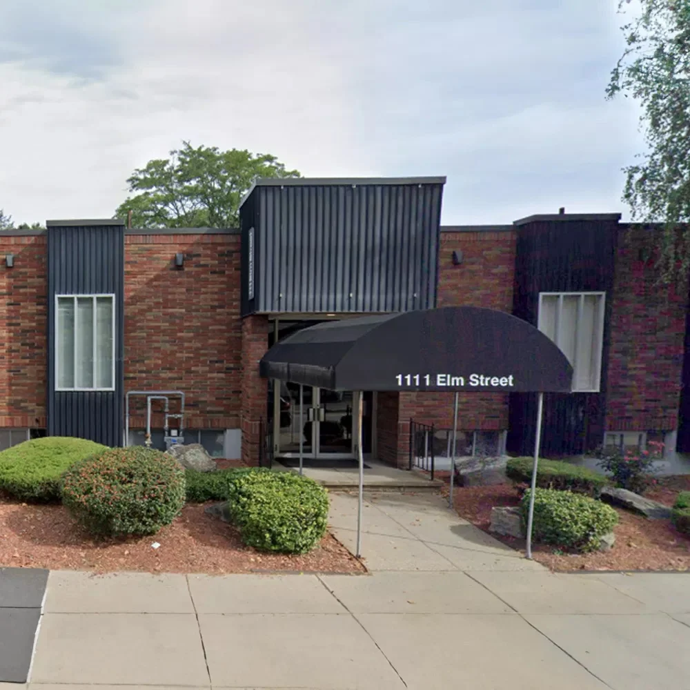 Elm Park Dental Picture 1