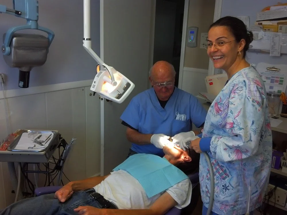 Dr Anthony Collins DDS Picture 6