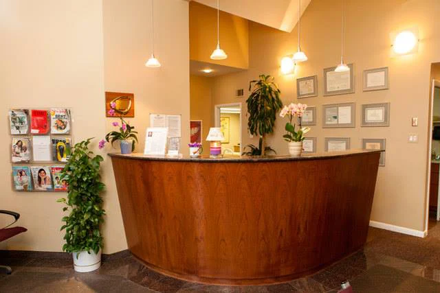 Center For Cosmetic Dentistry Picture 1
