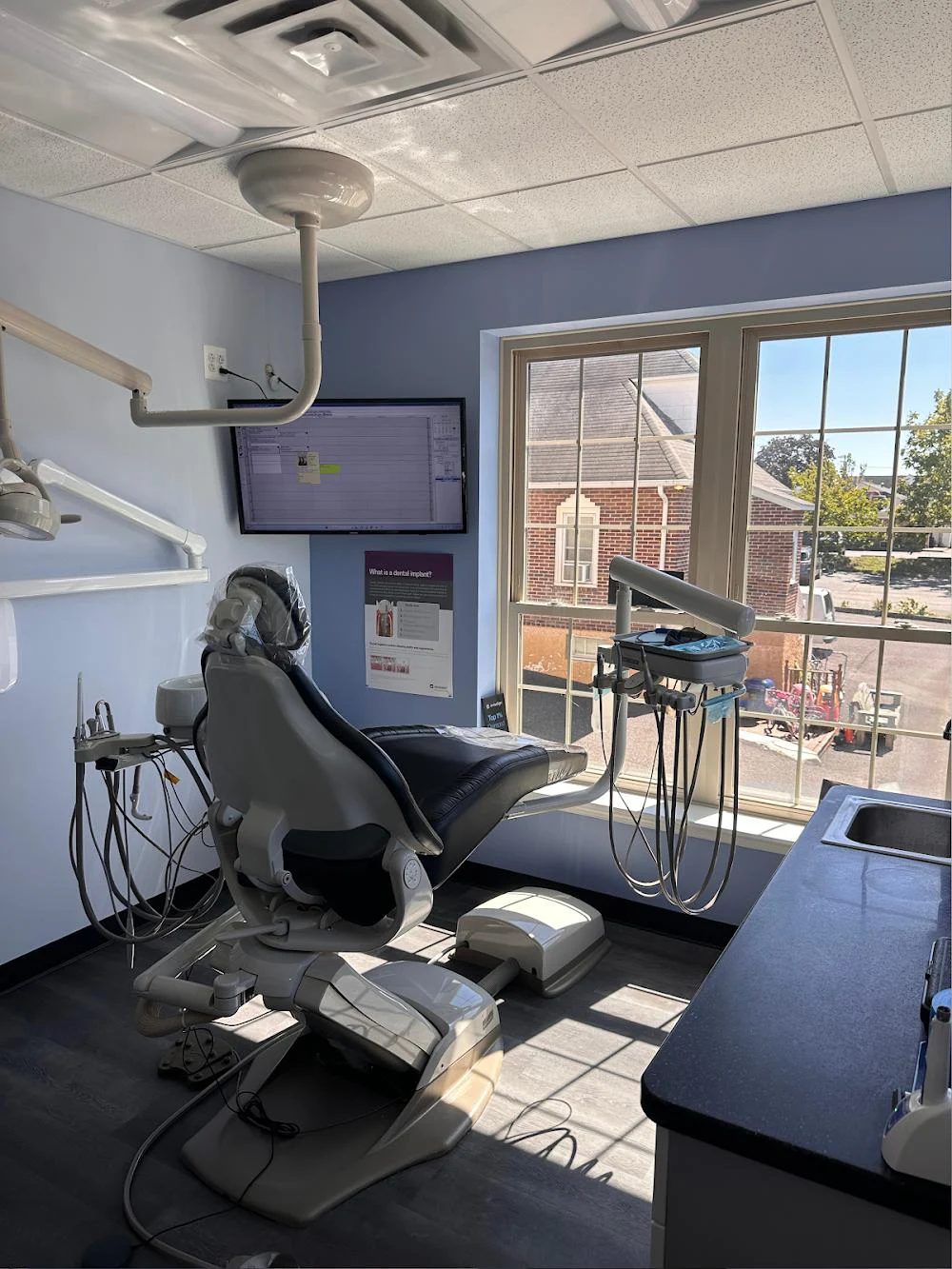 Dental Implant Studio of Montgomery Picture 1