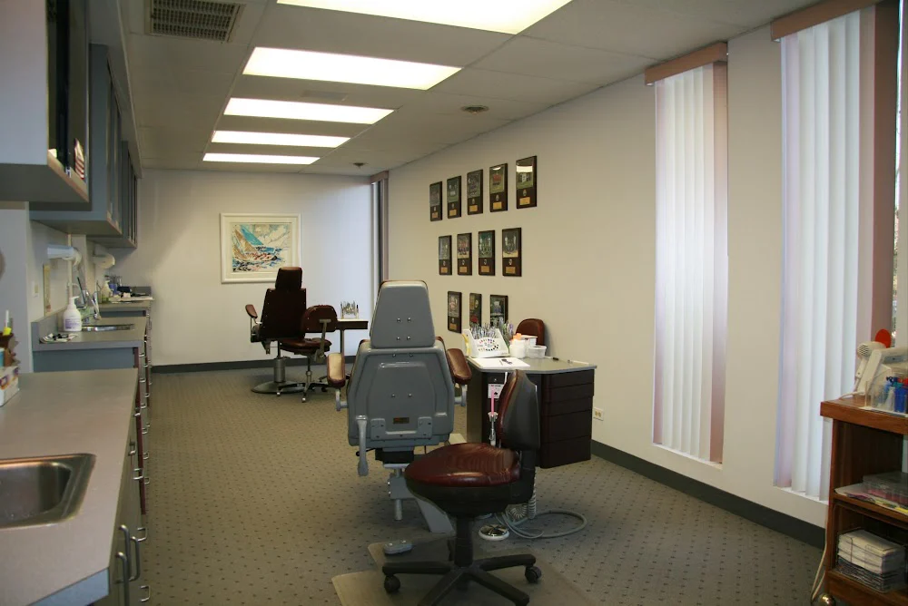 Brochu Orthodontics-Libertyville Office Picture 2