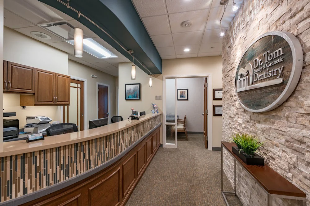 Dr. Tom Family & Cosmetic Dentistry Picture 3