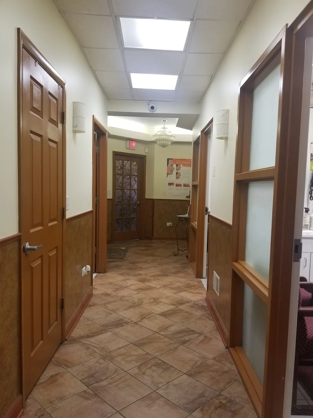 Mahairi Dental Center: Mahairi Amjad DDS Picture 4