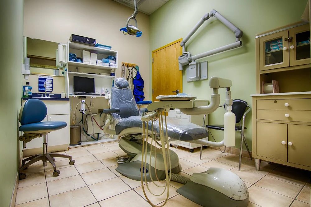 1st Family Dental of Elgin Picture 6