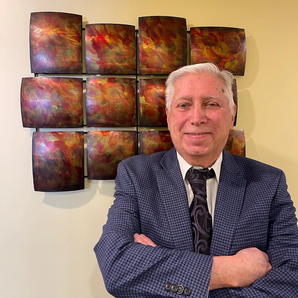 Dr. Raul Neumann DDS Picture 3