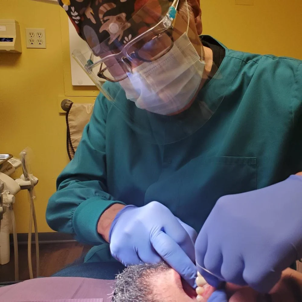 Dr. Raul Neumann DDS Picture 9