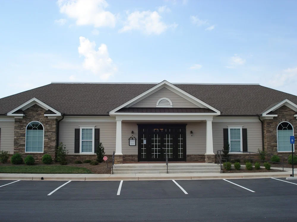 Lloyd Family Dental Care Picture 1