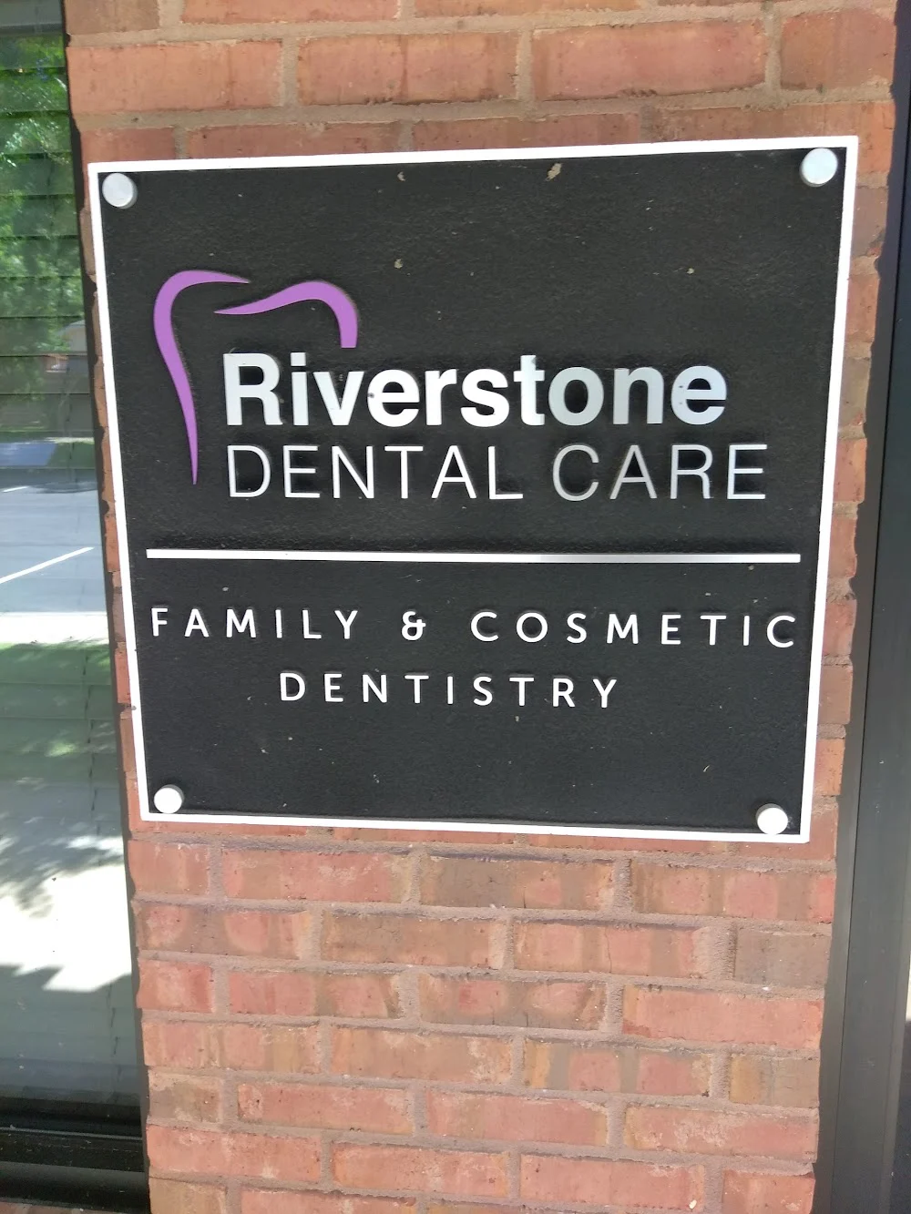 Riverstone Dental Care Picture 3
