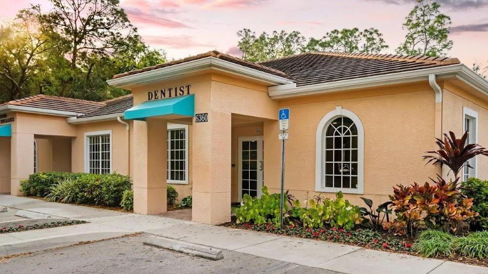 Complete Dental Care of Naples Picture 1