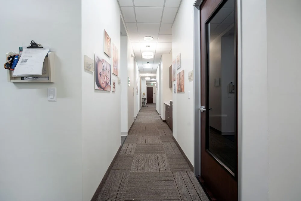 Naples Smiles Dentistry Picture 1