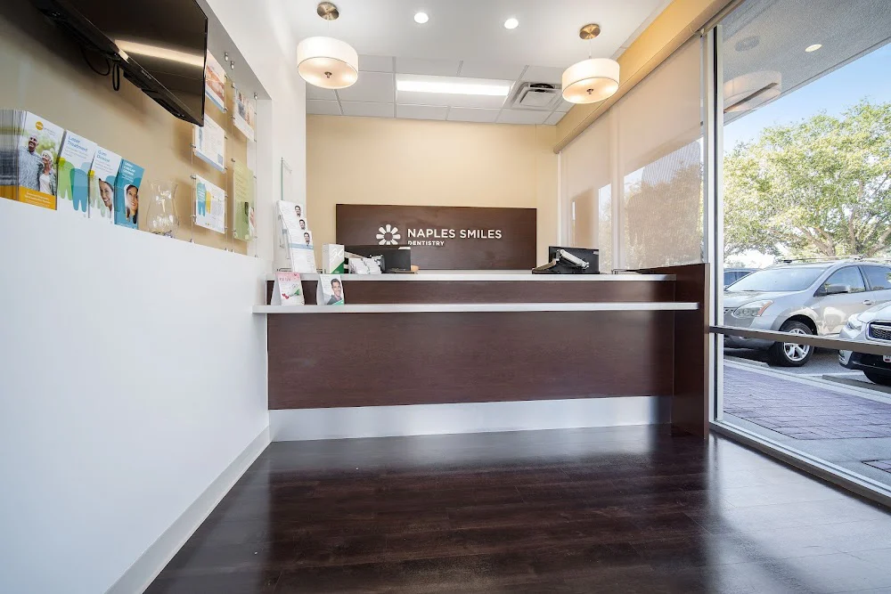 Naples Smiles Dentistry Picture 7
