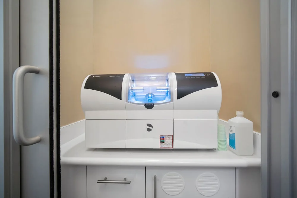 Naples Smiles Dentistry Picture 5