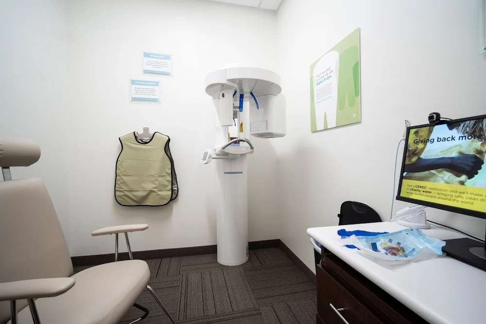 Naples Smiles Dentistry Picture 3
