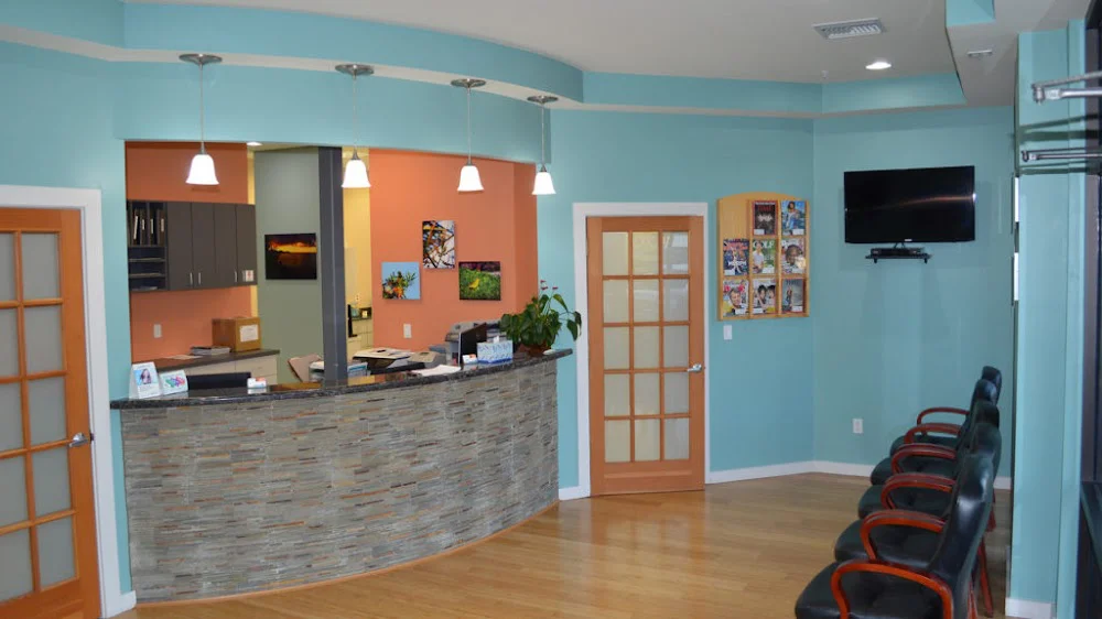 Carillon Cosmetic & General Dentistry Picture 4