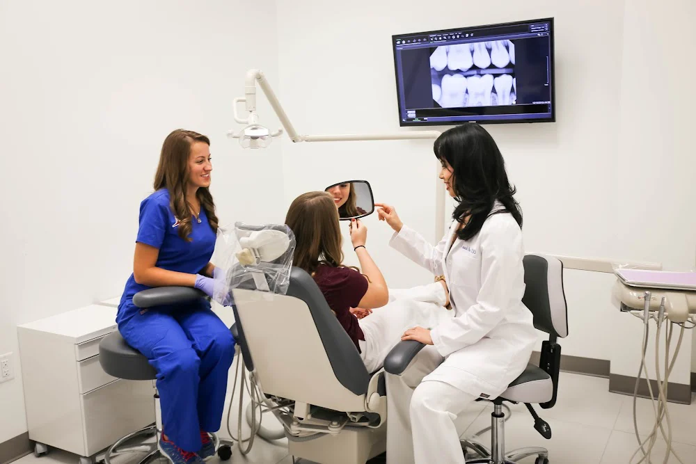 Fantastic Dental Arts: Dr. Queanh Phan DMD Picture 2