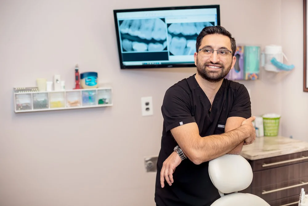 Yefim Aranbayev DDS - Dental Clinic in Levittown PA Picture 3