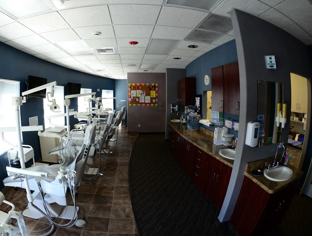 Dental Associates of Corona Picture 3