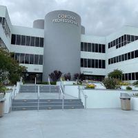 Simjee Periodontics and Dental Implants ico