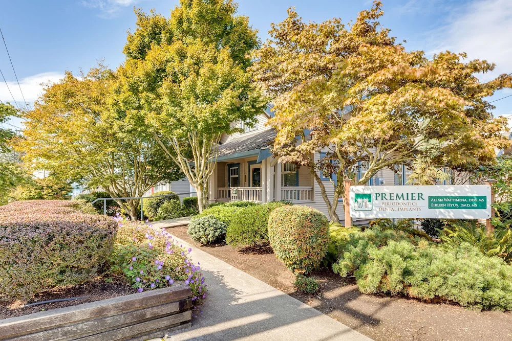 Premier Periodontics - Everett Periodontal Office Picture 1