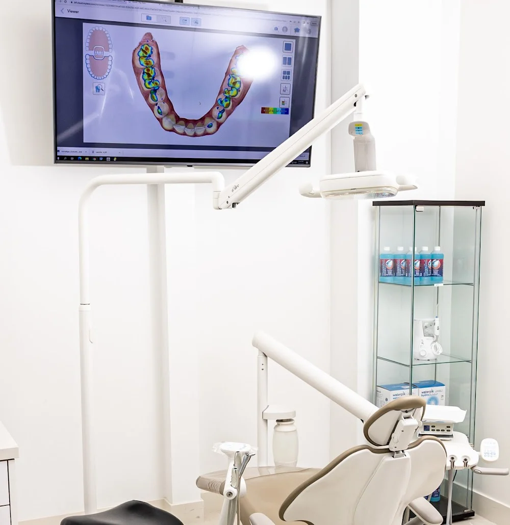 Aliso Creek Dental - Invisalign and Dental Implant Dentist Picture 7