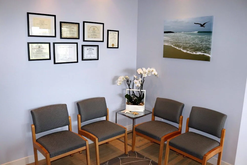 OC Lifetime Dental: Dr. Aveed Samiee Picture 2