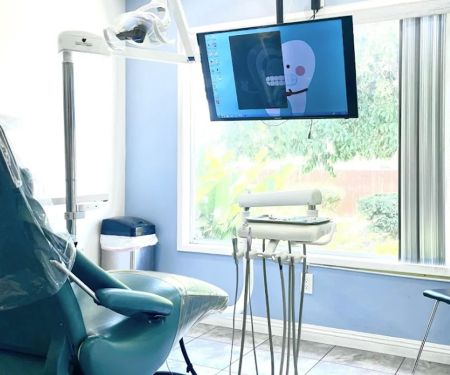 Smile Design Dentistry & Implant Center