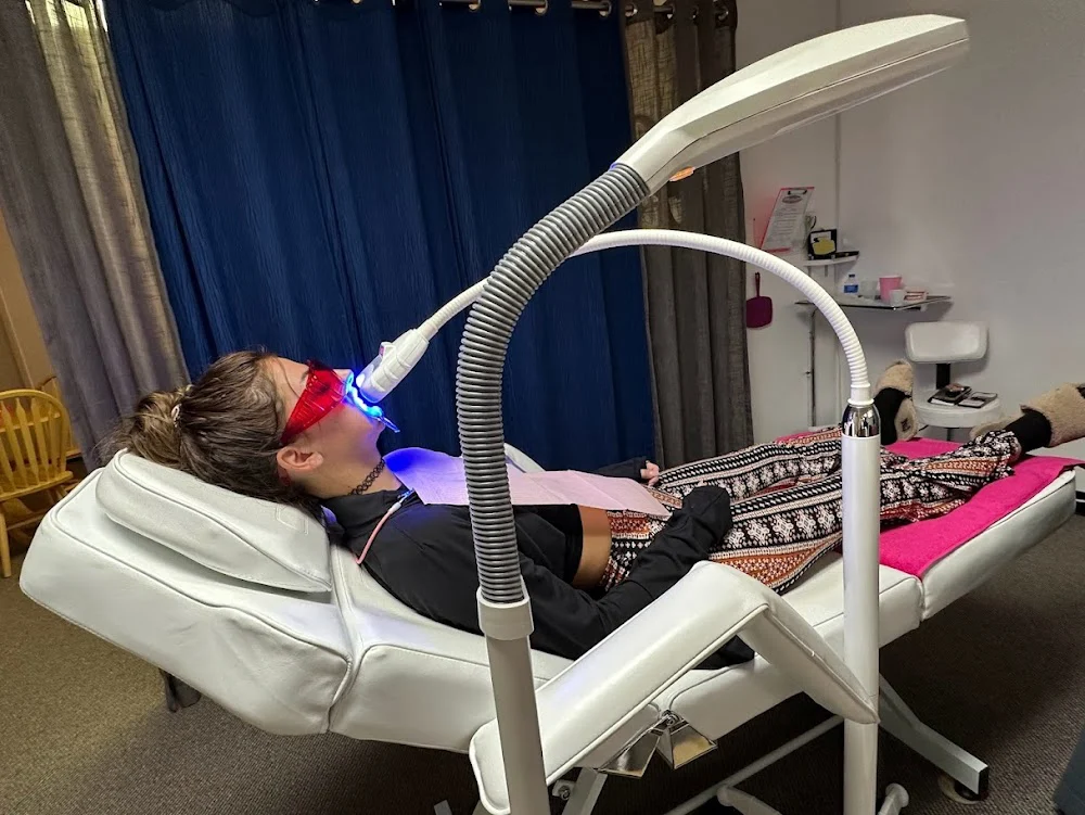 Malibu Teeth Whitening, Inc Picture 3
