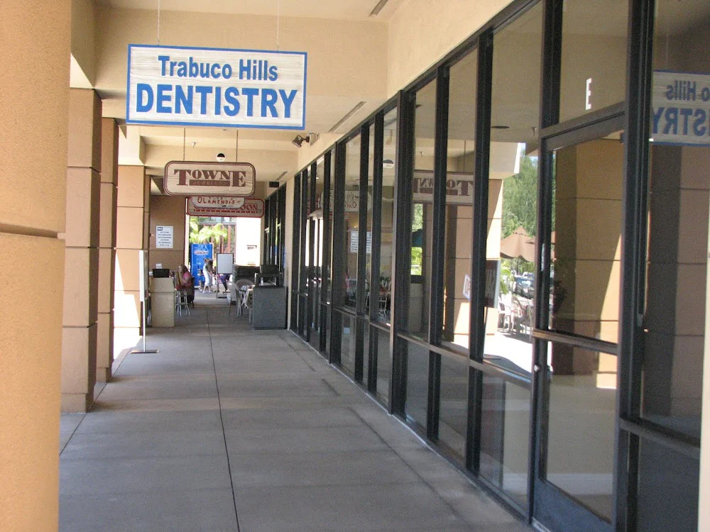 Dr. Ami J. Kagalwala, DDS Picture 10