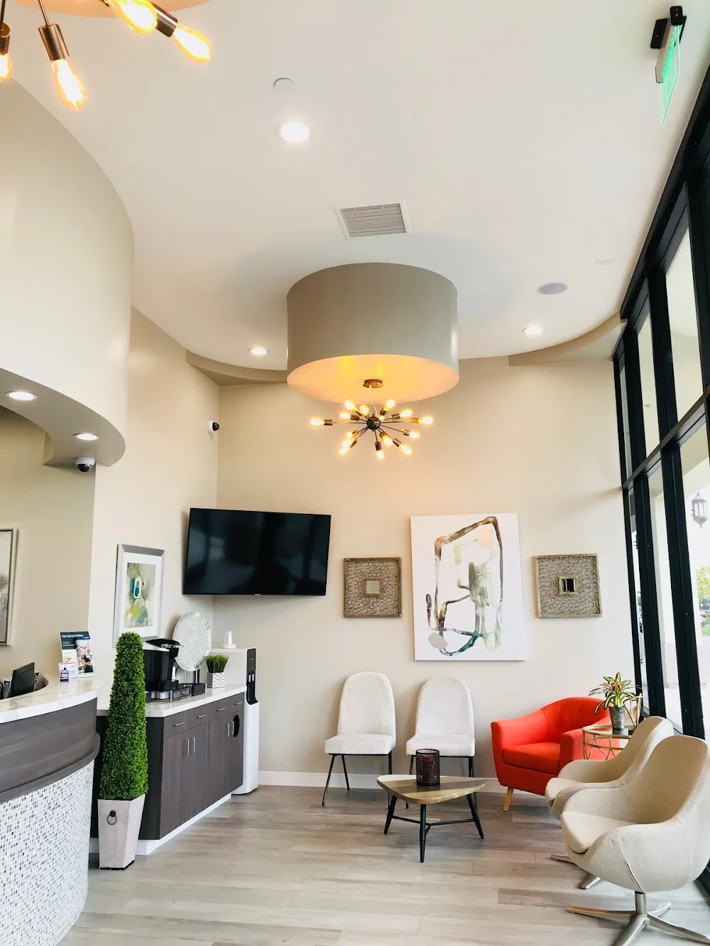 Smile on You Dentistry of Lake Forest Picture 4