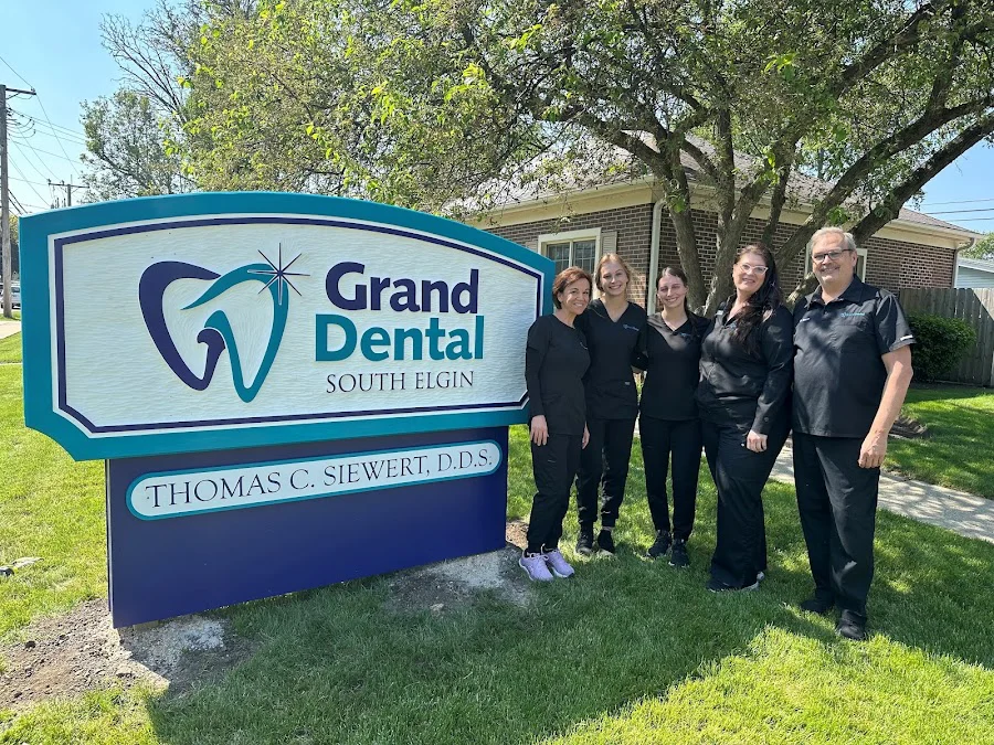 Grand Dental - South Elgin Picture 1