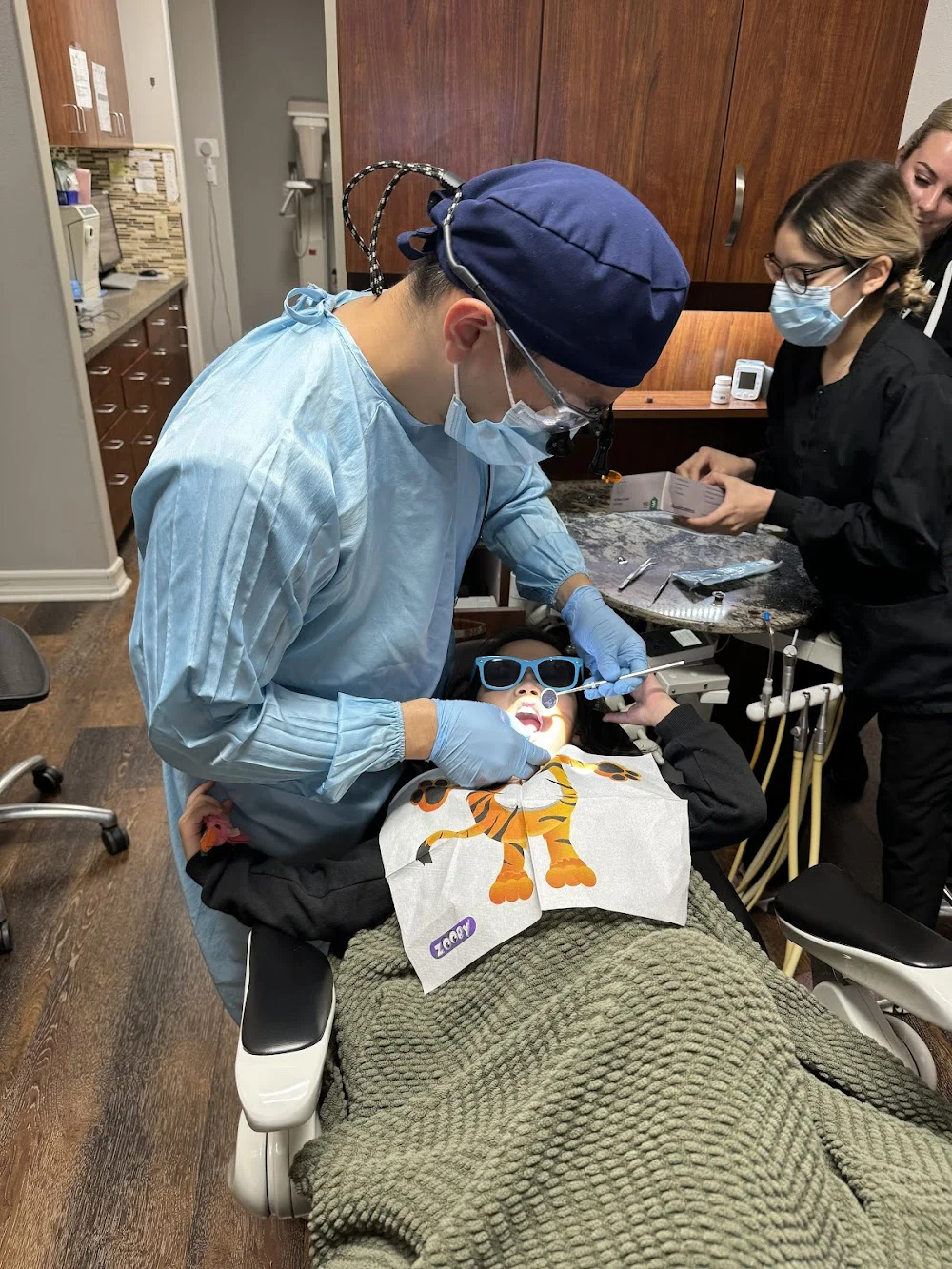 Palm Court Dental: Ricky Chung, DDS Picture 8