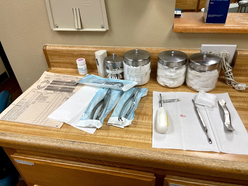 Castellanos Dental and Orthodontics Picture 6