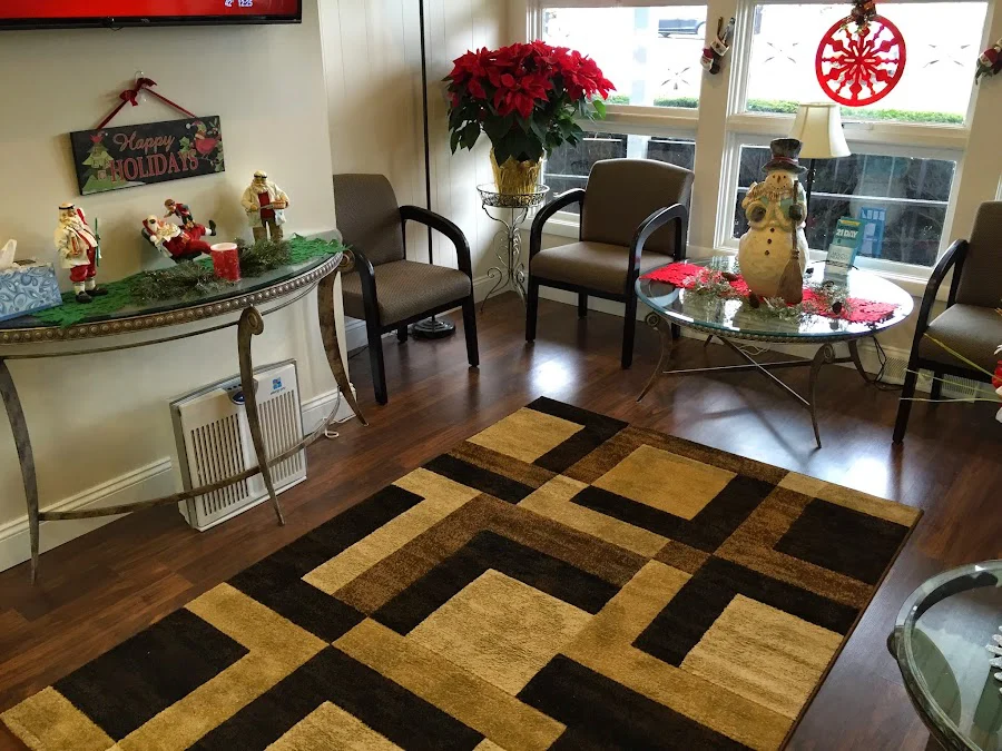 Maple Glen Dental Assoc. Picture 5