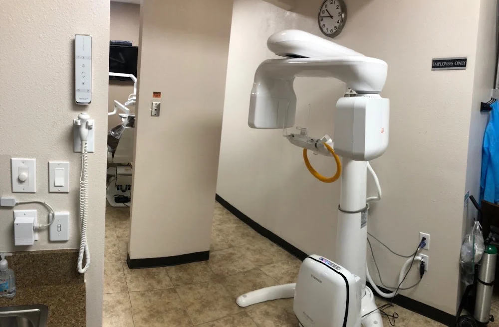 Super Smile Dental of Riverwalk Picture 3