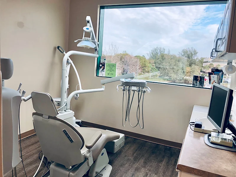 Naples Dental Studio Picture 2