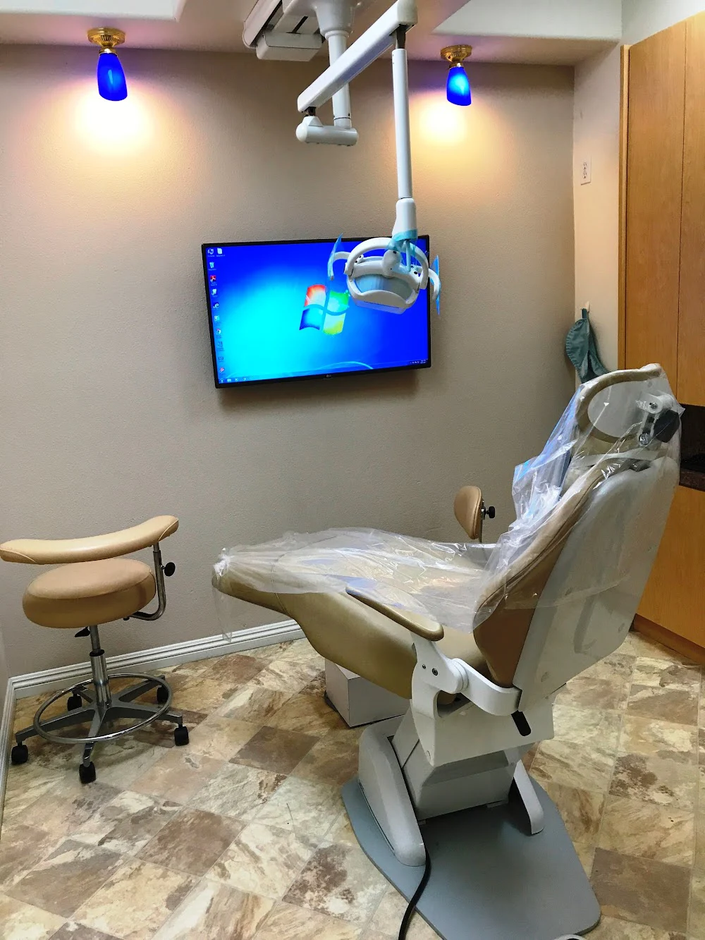 Corona ION Dental Picture 3