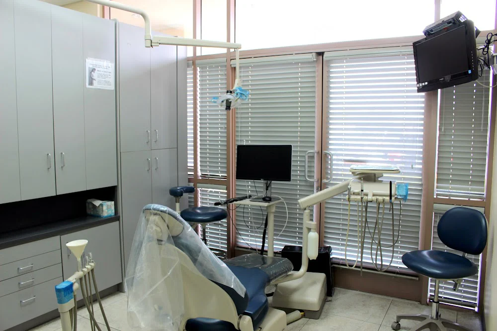 Ukani Dental Picture 8