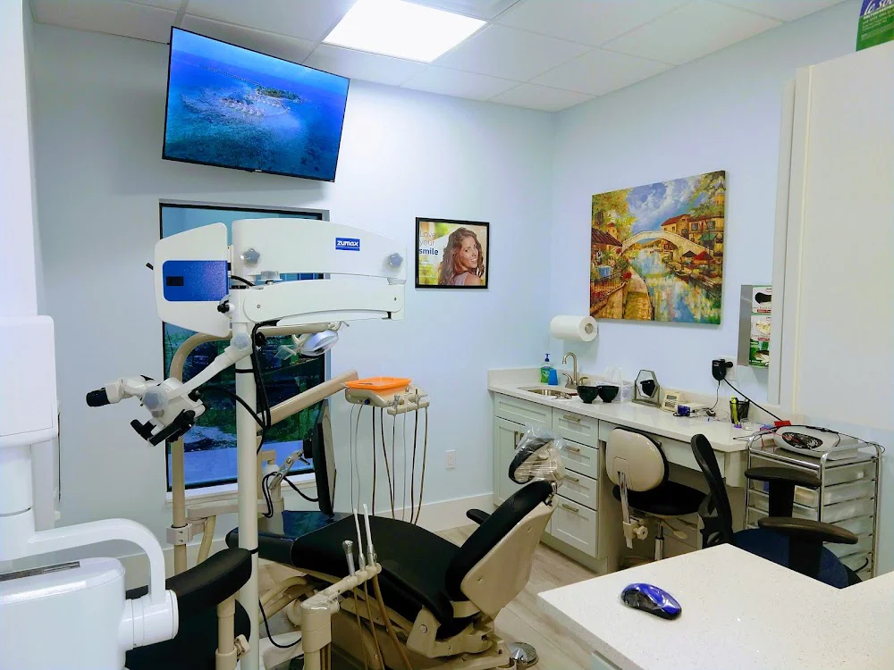 Cameron Dental Studio Picture 1