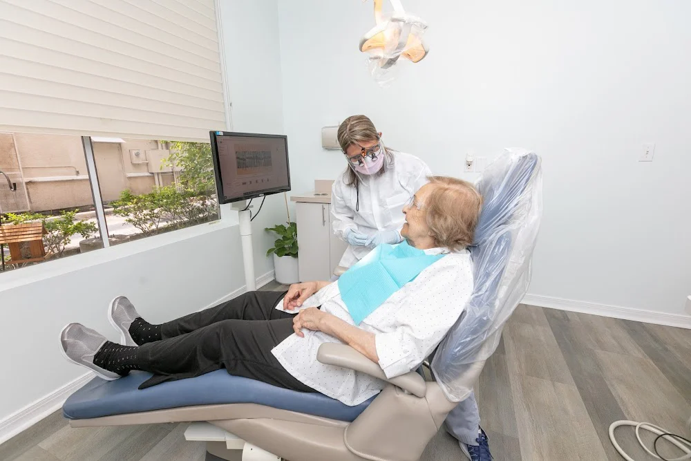 Alexander Brao, DDS Picture 4