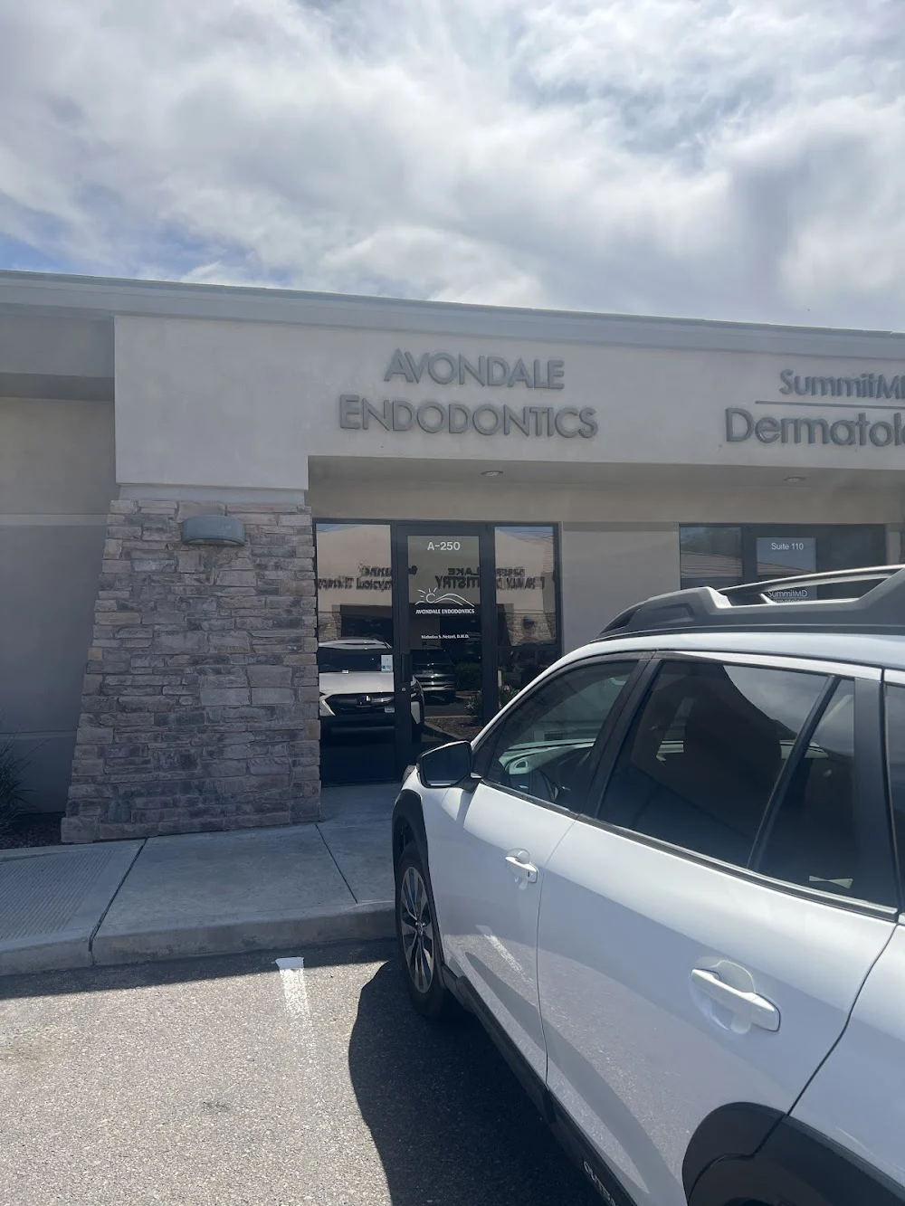 Avondale Endodontics Picture 1