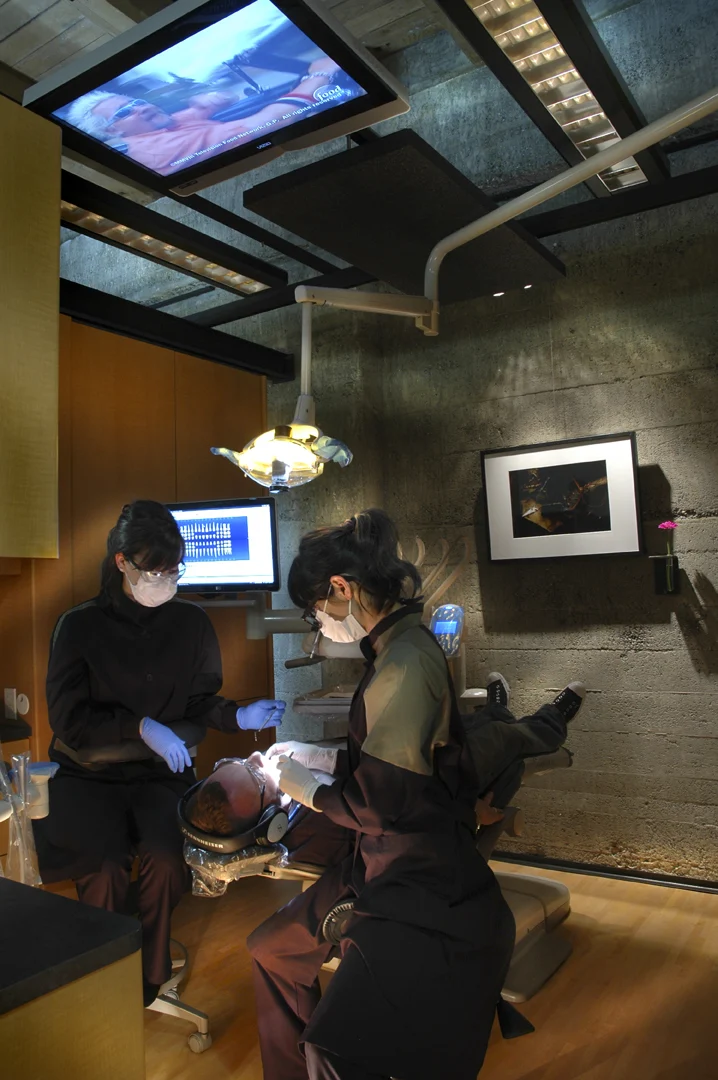 Brooks Dental Studio Picture 8